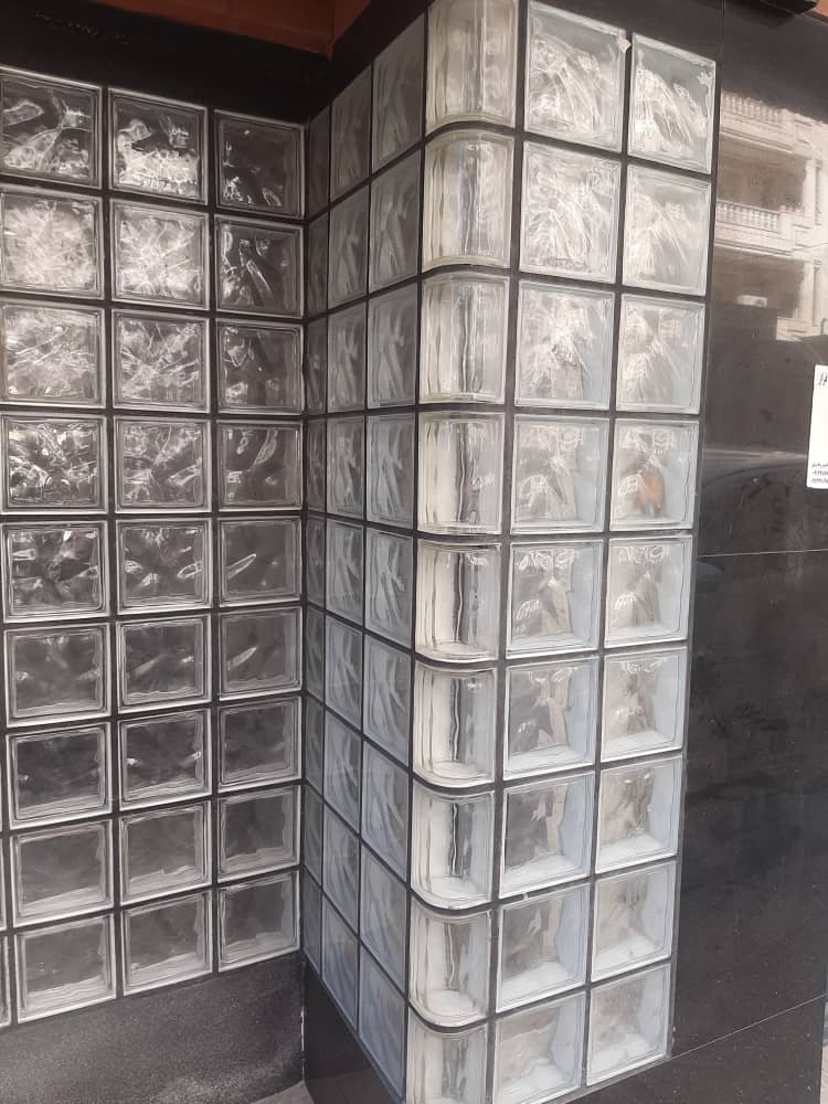 مرکز تخصصی فروش و اجرای بلوک و آجر شیشه ای کاوه فرهنگ در مرند